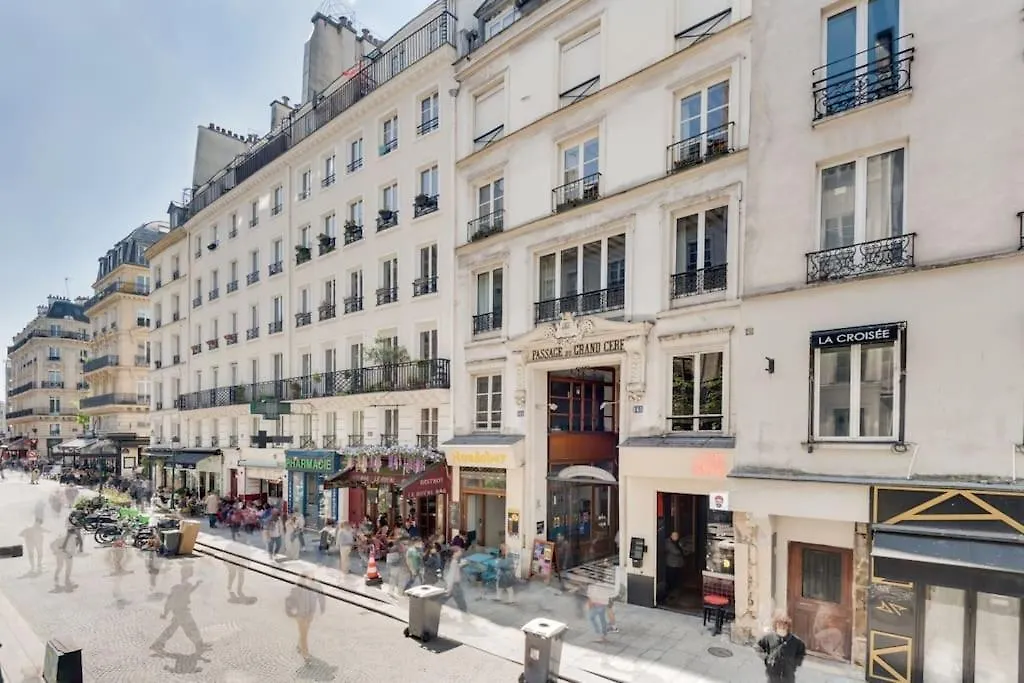 Branche Luxueux Et Moderne - Reaumur-Sebastopol Paris 0*,  France
